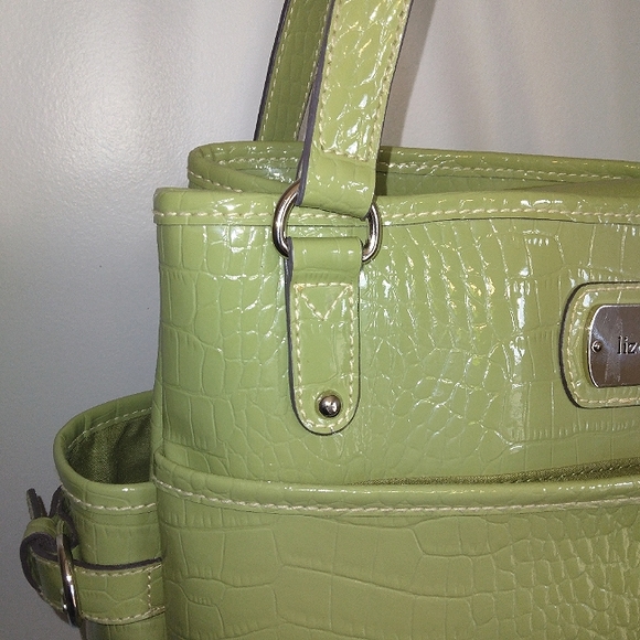 NWOT Liz & Co. Pistachio Croc Embossed Patent leather w/ Silvertoned hardware - Picture 9 of 15